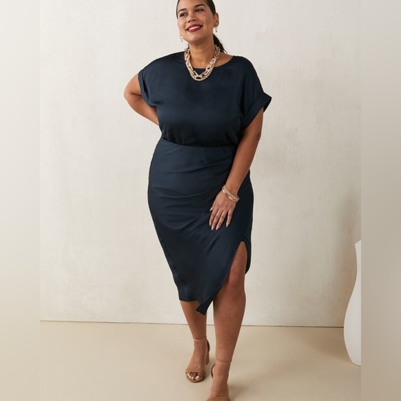 Pennington’s Satin Wrap Midi Skirt Navy Blue Size 22 - Picture 1 of 12